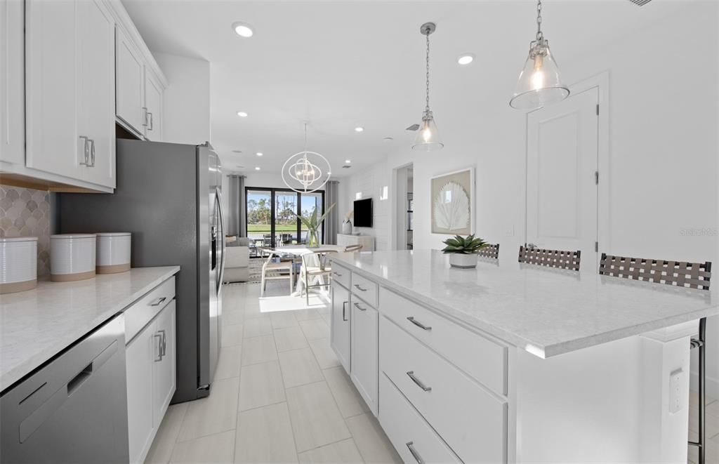 For Sale: $501,175 (2 beds, 2 baths, 1405 Square Feet)