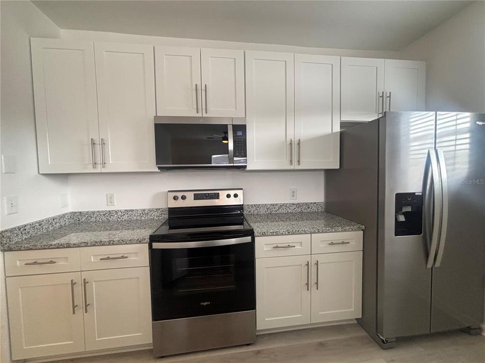 For Rent: $1,475 (1 beds, 1 baths, 794 Square Feet)