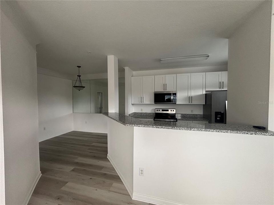 For Rent: $1,475 (1 beds, 1 baths, 794 Square Feet)