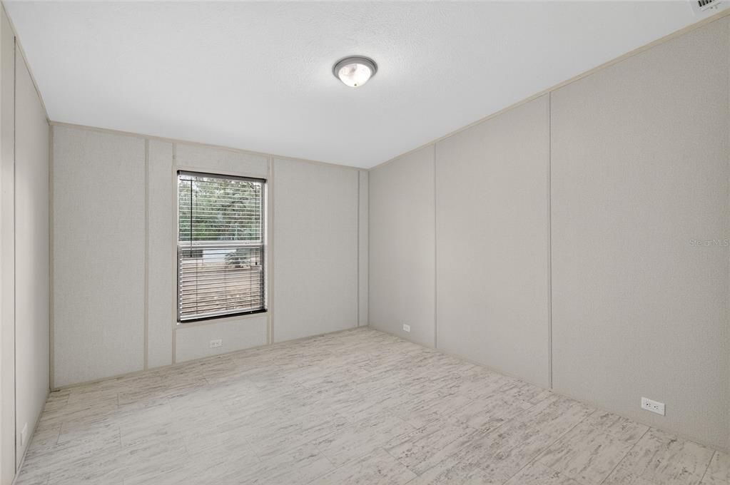 На продажу: $298,888 (4 спален, 2 ванн, 1792 Квадратных фут)