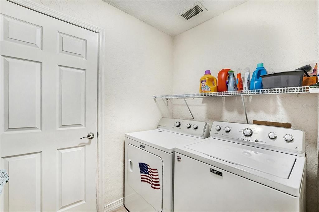 For Sale: $270,000 (2 beds, 2 baths, 1182 Square Feet)