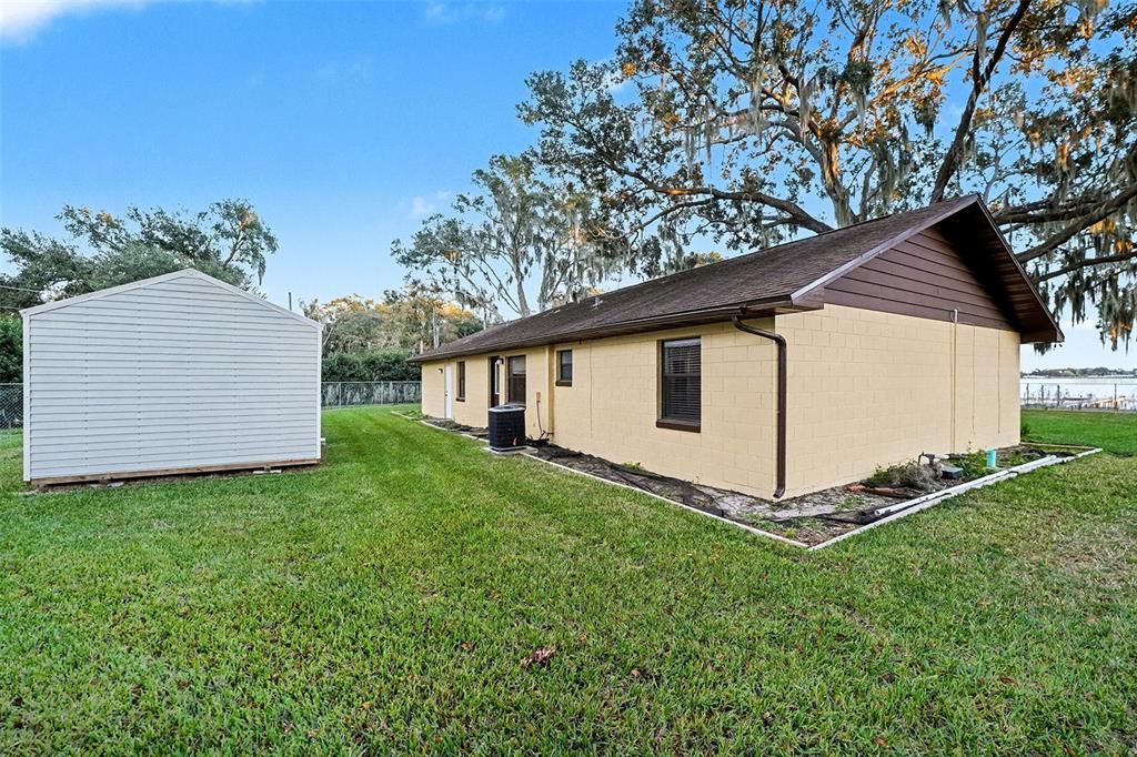 For Sale: $270,000 (2 beds, 2 baths, 1182 Square Feet)