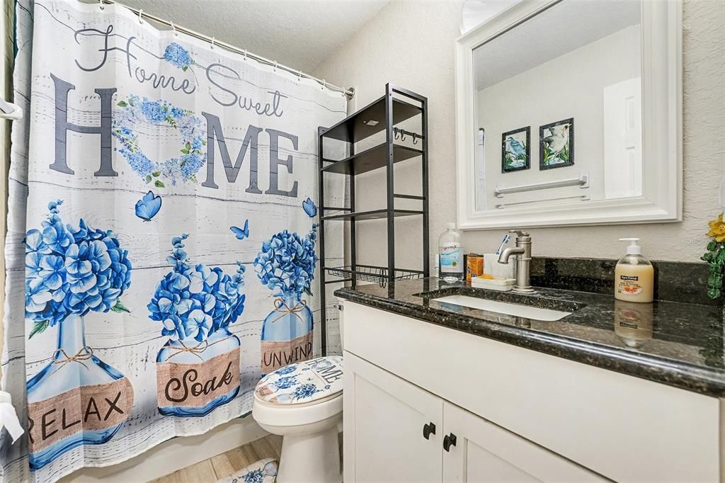 For Sale: $270,000 (2 beds, 2 baths, 1182 Square Feet)