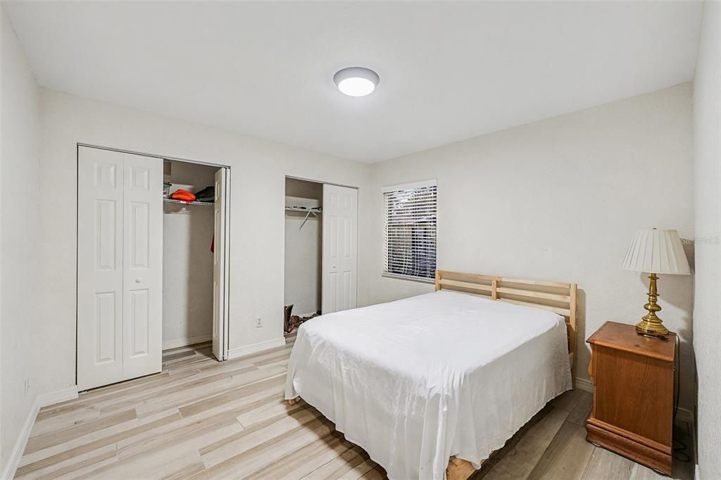 For Sale: $270,000 (2 beds, 2 baths, 1182 Square Feet)