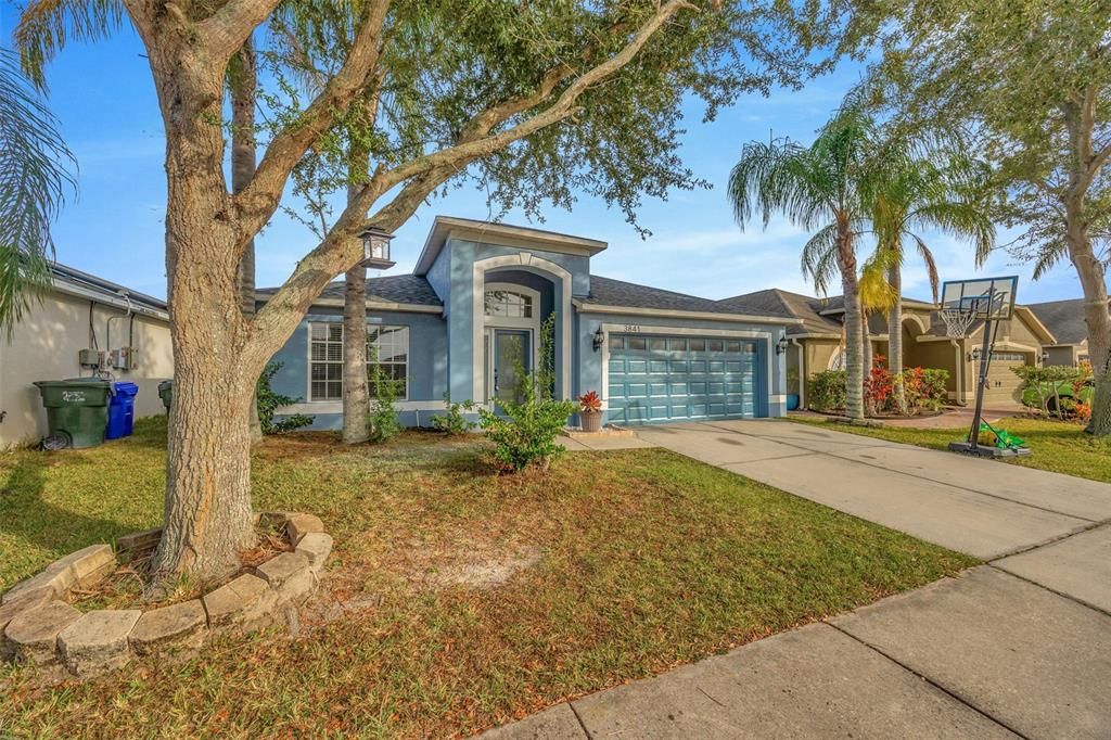 En Venta: $335,000 (4 camas, 2 baños, 2010 Pies cuadrados)