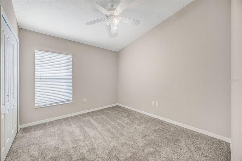 En Venta: $335,000 (4 camas, 2 baños, 2010 Pies cuadrados)