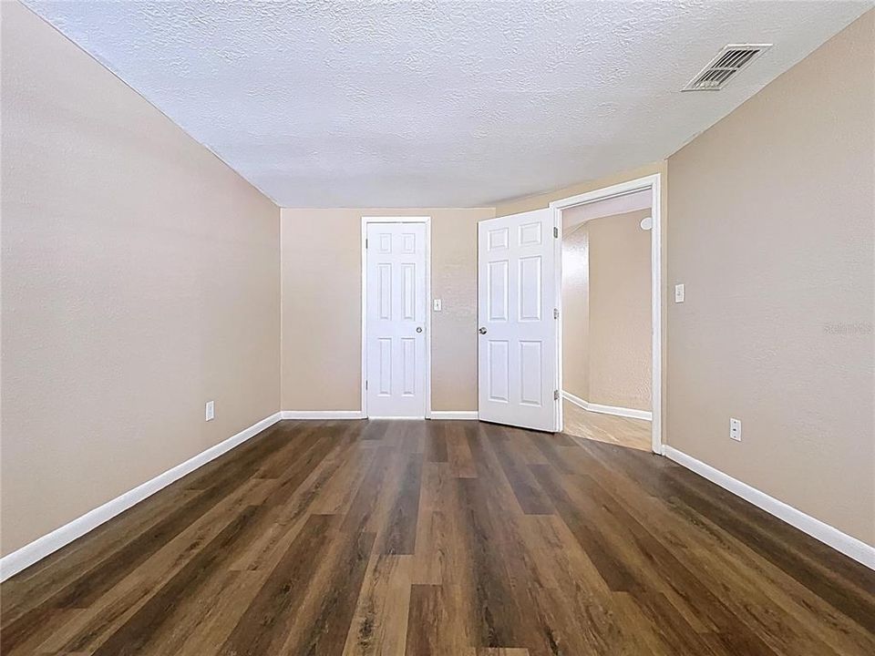 待售: $310,000 (3 贝兹, 2 浴室, 1980 平方英尺)