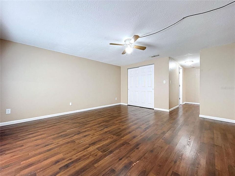 待售: $310,000 (3 贝兹, 2 浴室, 1980 平方英尺)