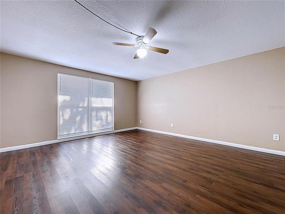 待售: $310,000 (3 贝兹, 2 浴室, 1980 平方英尺)