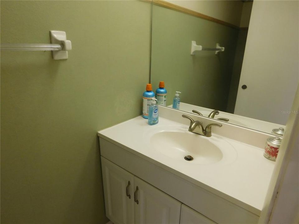 На продажу: $175,000 (1 спален, 1 ванн, 930 Квадратных фут)