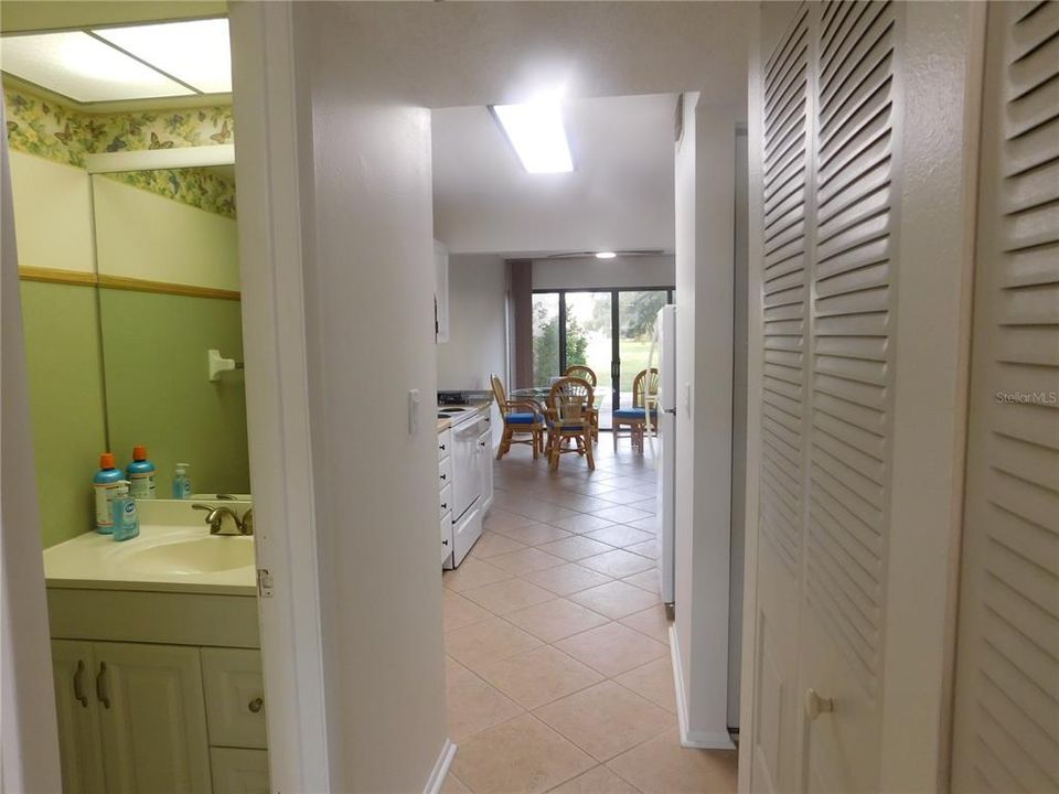 На продажу: $175,000 (1 спален, 1 ванн, 930 Квадратных фут)