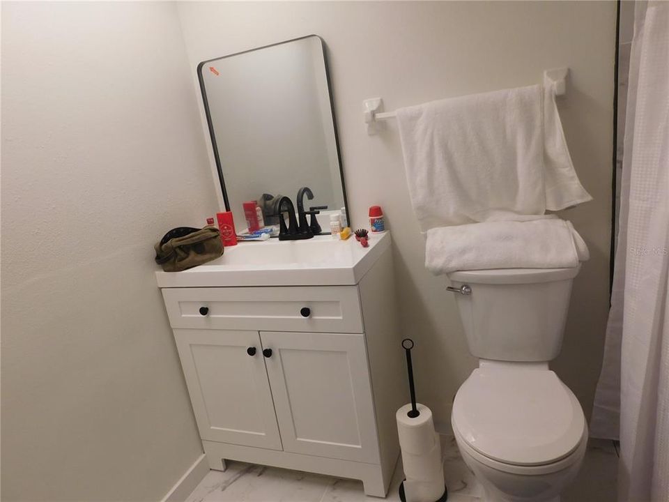 На продажу: $175,000 (1 спален, 1 ванн, 930 Квадратных фут)