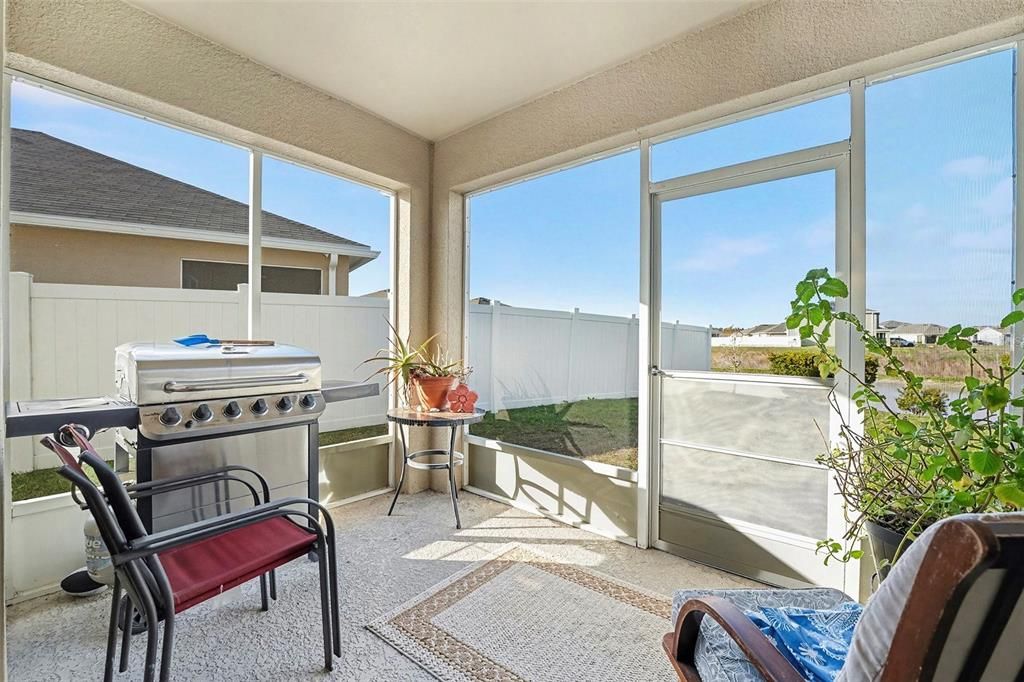 For Sale: $330,000 (4 beds, 2 baths, 1867 Square Feet)