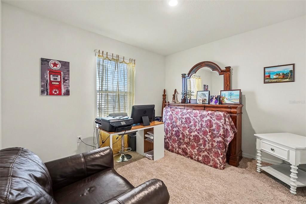 For Sale: $330,000 (4 beds, 2 baths, 1867 Square Feet)