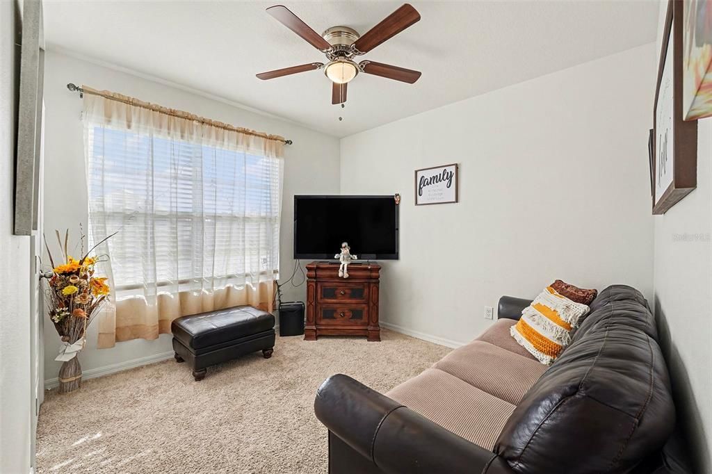 For Sale: $330,000 (4 beds, 2 baths, 1867 Square Feet)