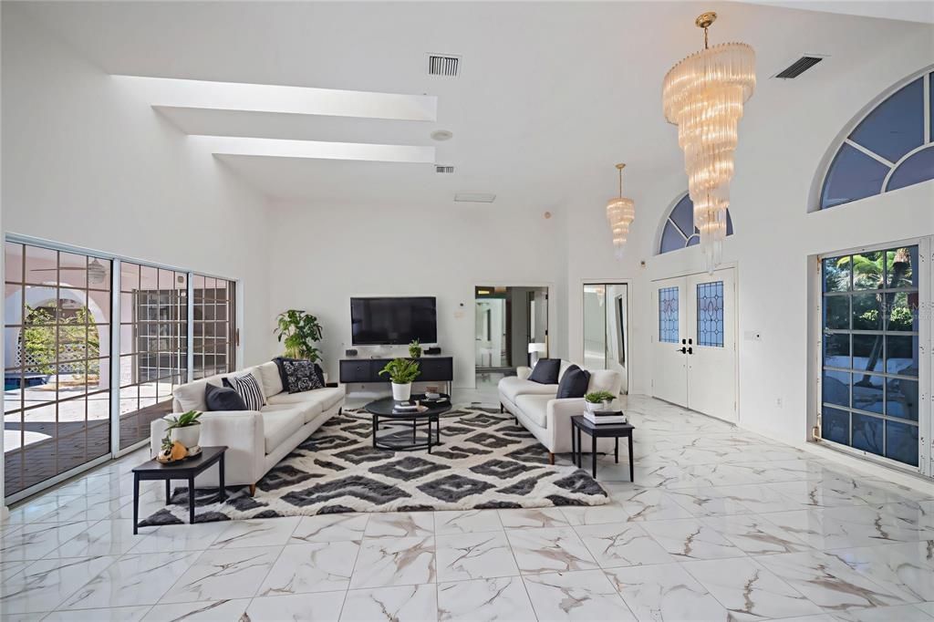 For Sale: $425,000 (3 beds, 3 baths, 2943 Square Feet)