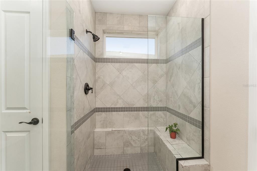 待售: $595,000 (3 贝兹, 3 浴室, 2348 平方英尺)