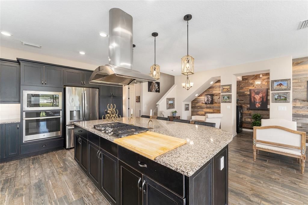 待售: $595,000 (3 贝兹, 3 浴室, 2348 平方英尺)