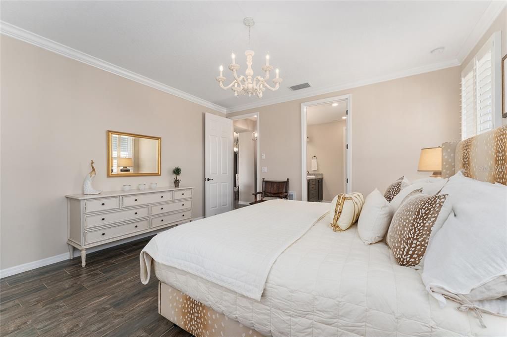 待售: $595,000 (3 贝兹, 3 浴室, 2348 平方英尺)