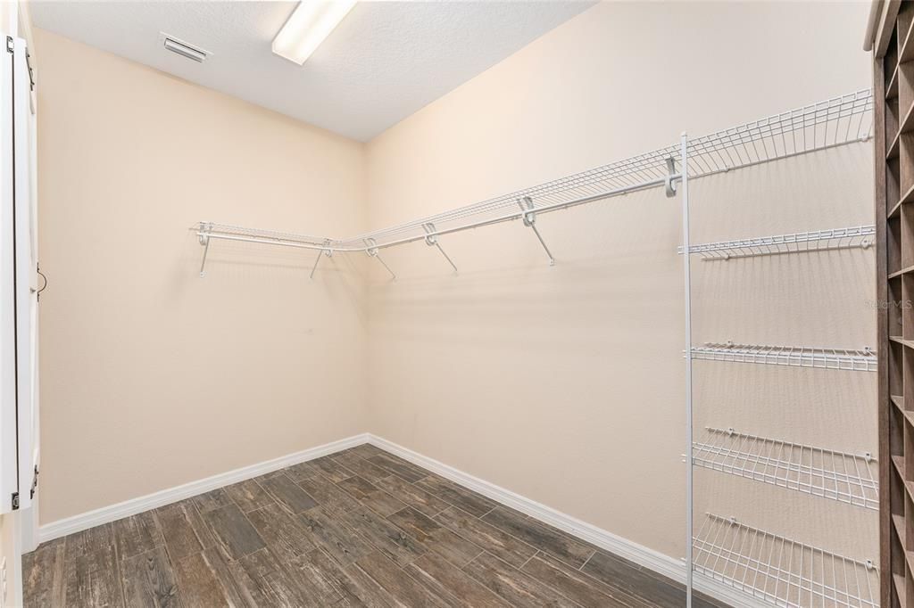 待售: $595,000 (3 贝兹, 3 浴室, 2348 平方英尺)