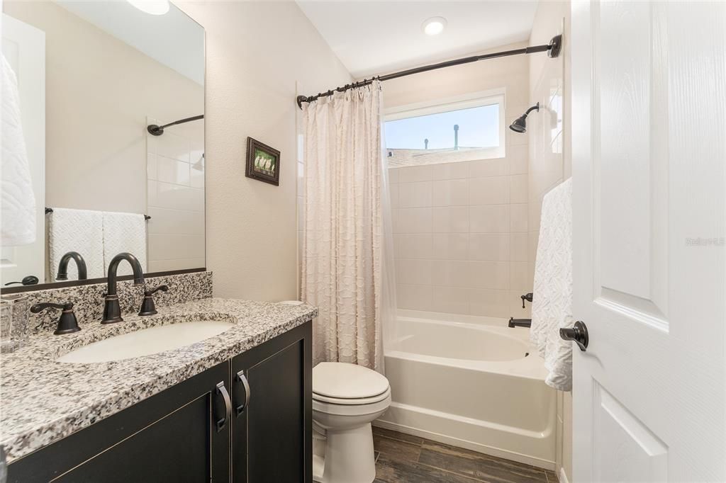 待售: $595,000 (3 贝兹, 3 浴室, 2348 平方英尺)