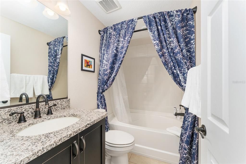 待售: $595,000 (3 贝兹, 3 浴室, 2348 平方英尺)