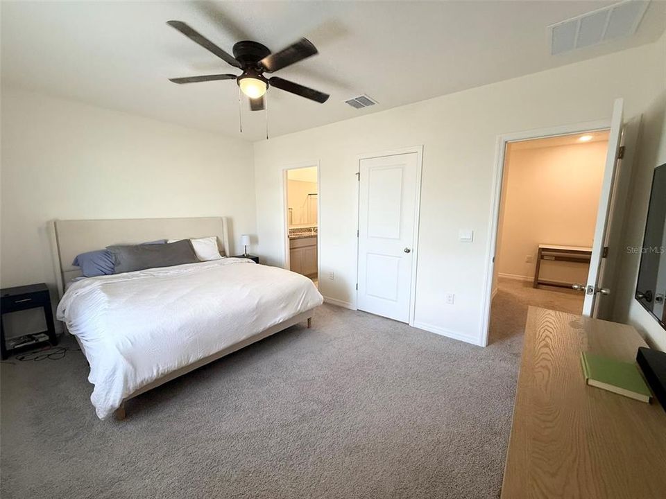 For Rent: $2,067 (3 beds, 2 baths, 1676 Square Feet)