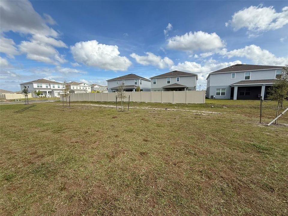 For Rent: $2,067 (3 beds, 2 baths, 1676 Square Feet)