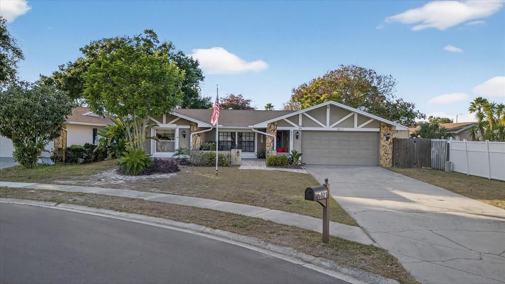 待售: $385,000 (3 贝兹, 2 浴室, 1852 平方英尺)