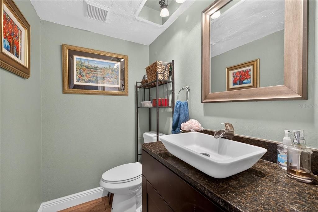 待售: $385,000 (3 贝兹, 2 浴室, 1852 平方英尺)