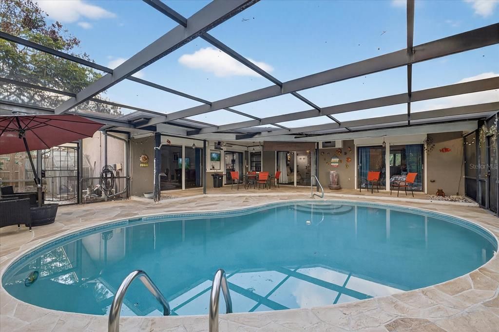 待售: $385,000 (3 贝兹, 2 浴室, 1852 平方英尺)