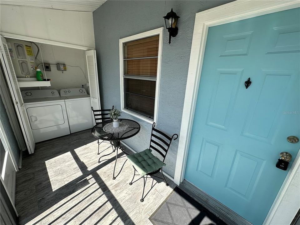 For Rent: $1,600 (2 beds, 2 baths, 912 Square Feet)