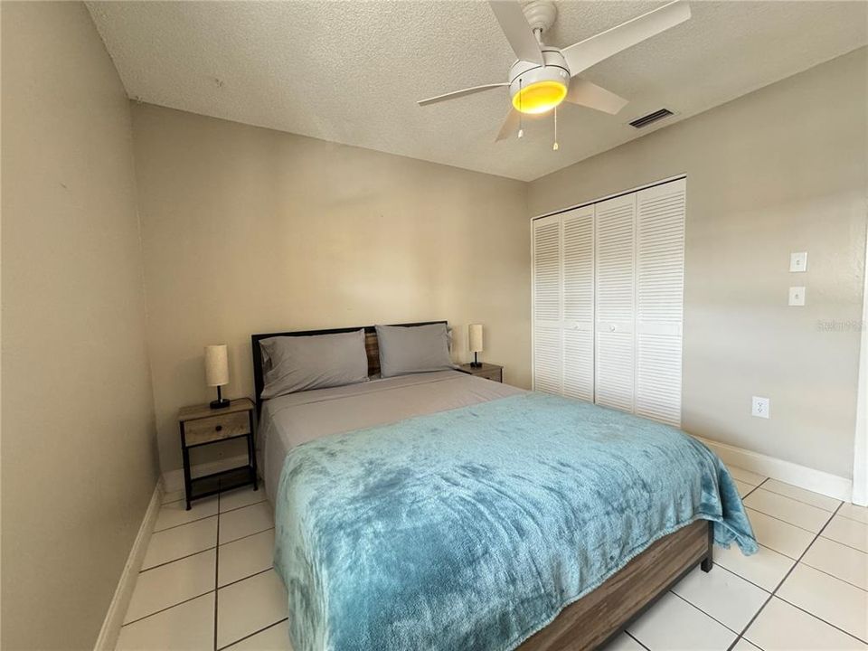 For Rent: $1,600 (2 beds, 2 baths, 912 Square Feet)