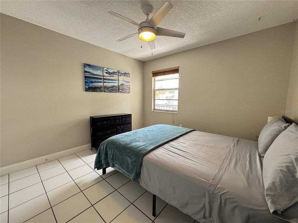 For Rent: $1,600 (2 beds, 2 baths, 912 Square Feet)
