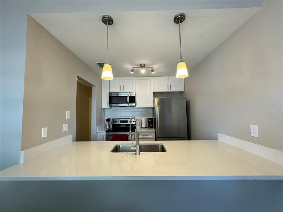 For Rent: $1,600 (2 beds, 2 baths, 912 Square Feet)