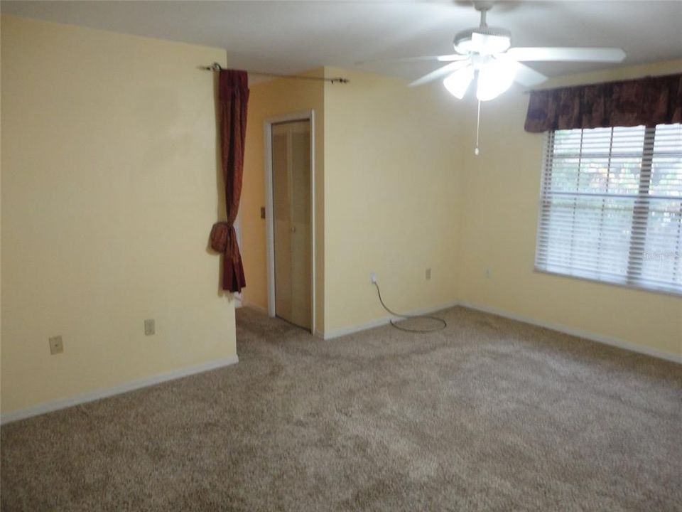 出租: $2,200 (3 贝兹, 2 浴室, 1579 平方英尺)