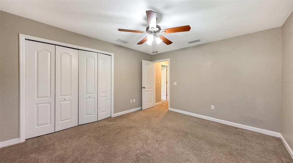 For Sale: $650,000 (4 beds, 2 baths, 2554 Square Feet)