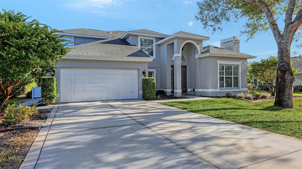 For Sale: $650,000 (4 beds, 2 baths, 2554 Square Feet)