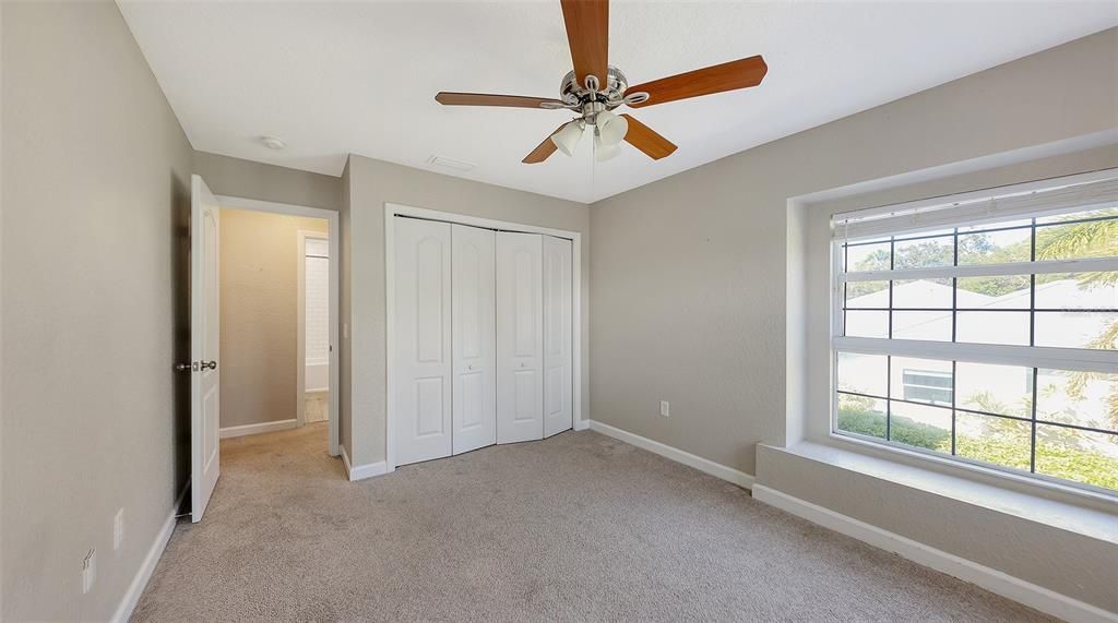 For Sale: $650,000 (4 beds, 2 baths, 2554 Square Feet)