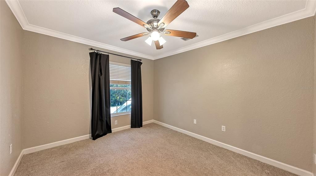 For Sale: $650,000 (4 beds, 2 baths, 2554 Square Feet)