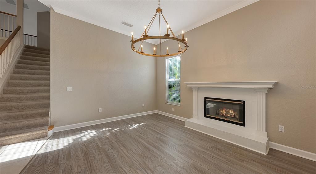 For Sale: $650,000 (4 beds, 2 baths, 2554 Square Feet)