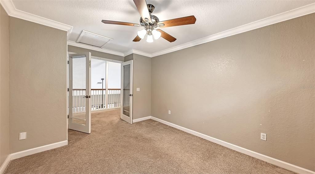 For Sale: $650,000 (4 beds, 2 baths, 2554 Square Feet)