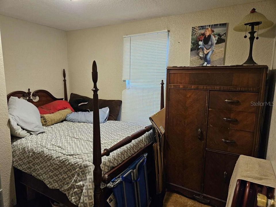 For Sale: $175,000 (2 beds, 1 baths, 760 Square Feet)