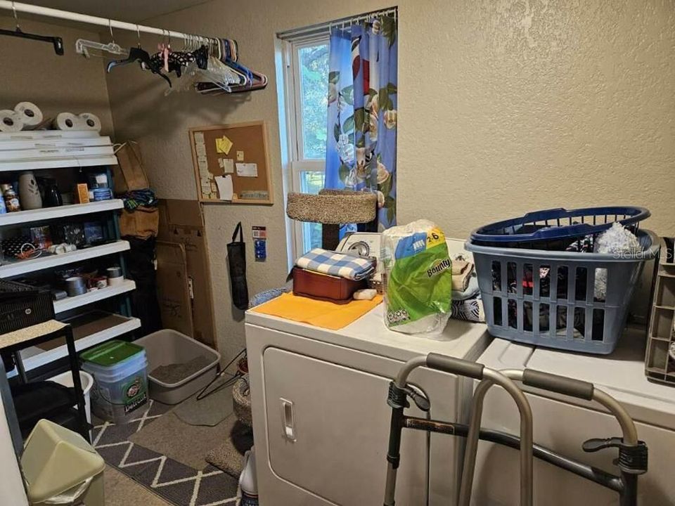 For Sale: $175,000 (2 beds, 1 baths, 760 Square Feet)