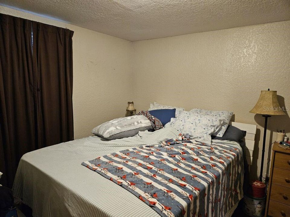 For Sale: $175,000 (2 beds, 1 baths, 760 Square Feet)