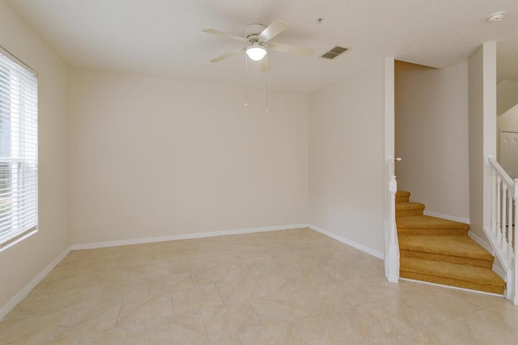 出租: $2,150 (3 贝兹, 2 浴室, 1544 平方英尺)