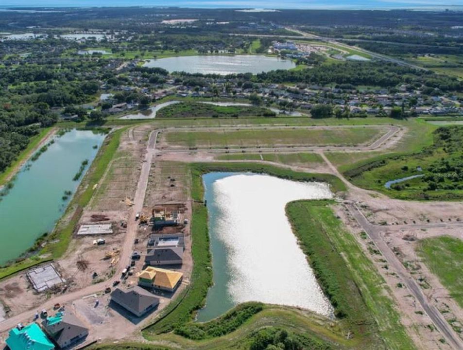 Под контрактом: $348,267 (3 спален, 2 ванн, 1807 Квадратных фут)