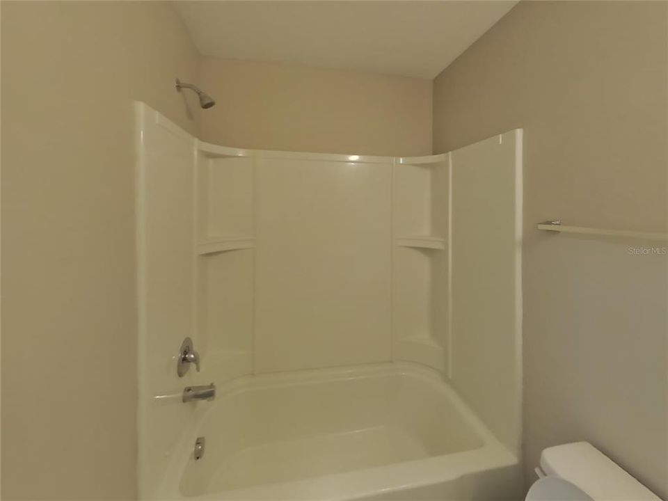 For Rent: $2,149 (4 beds, 3 baths, 1811 Square Feet)