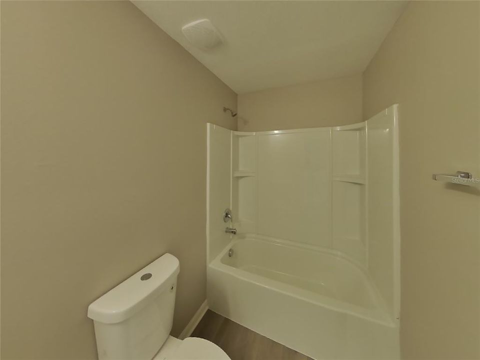 For Rent: $2,149 (4 beds, 3 baths, 1811 Square Feet)