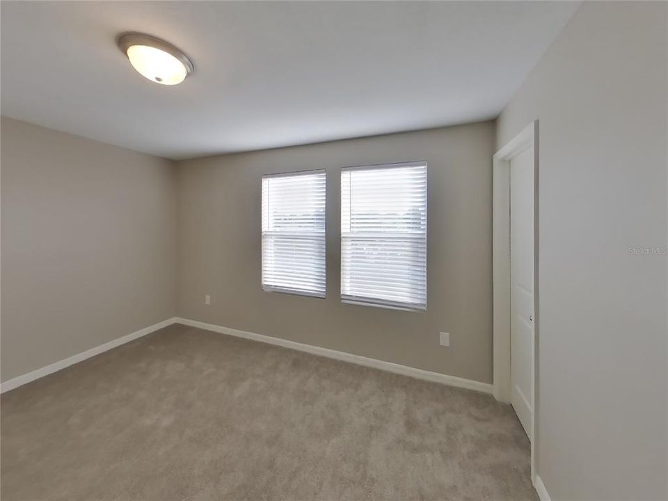 For Rent: $2,149 (4 beds, 3 baths, 1811 Square Feet)